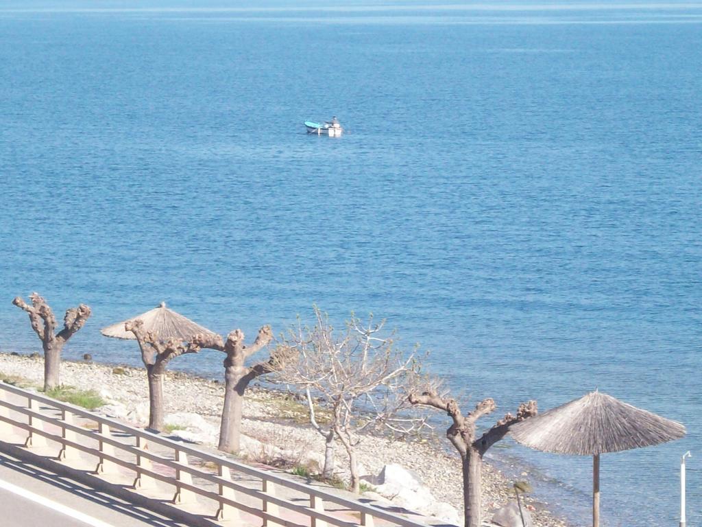 Olga Hotell Agios Konstantinos  Exteriör bild