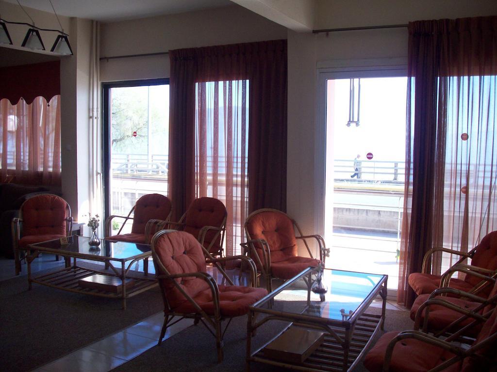 Olga Hotell Agios Konstantinos  Exteriör bild