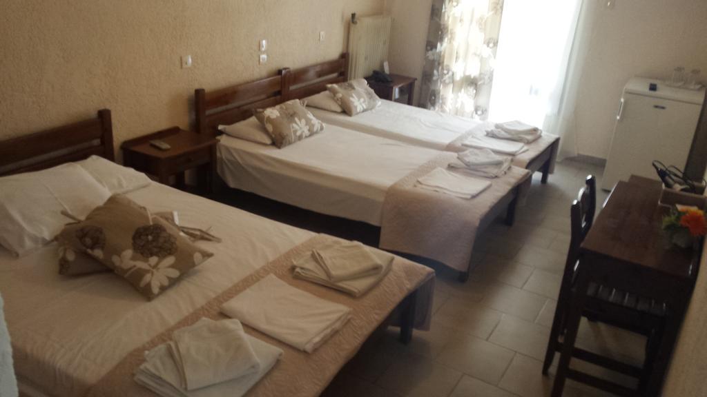 Olga Hotell Agios Konstantinos  Rum bild