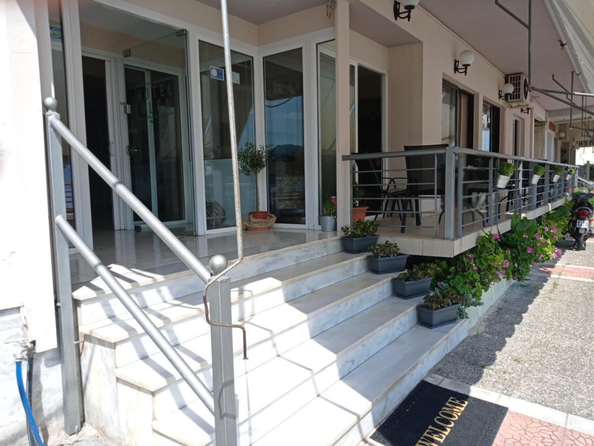 Olga Hotell Agios Konstantinos  Exteriör bild
